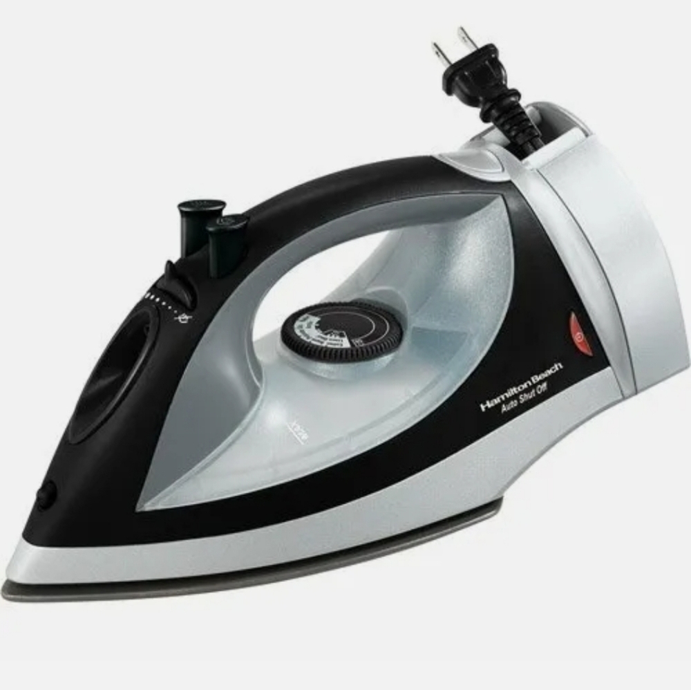 Hamilton Beach Retractable Cord Iron | Model# 14210Z